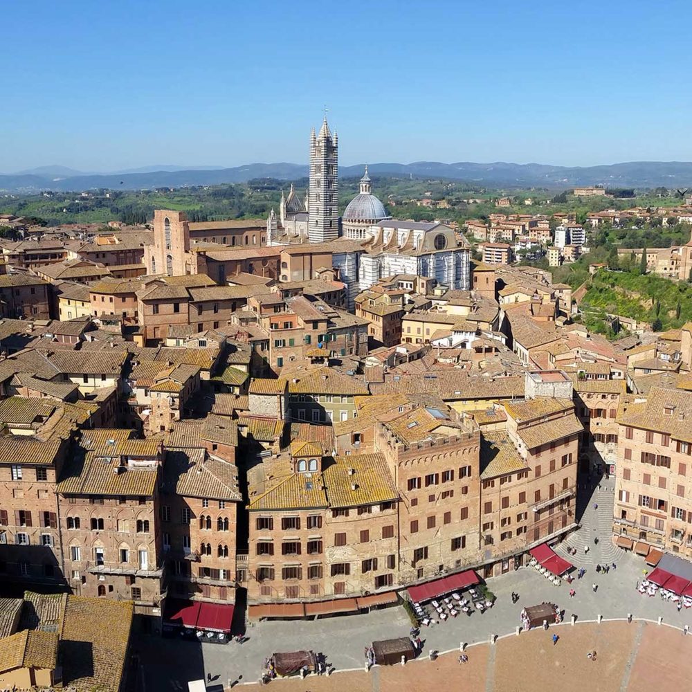 Tour of Siena with a local guide. Alps and Beyond cultural tours.